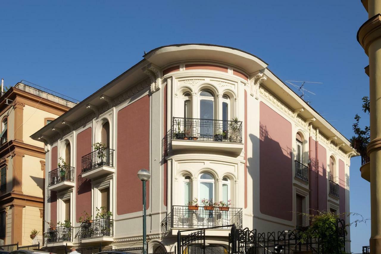 A Casa Di Giulia Hotel Naples Exterior photo